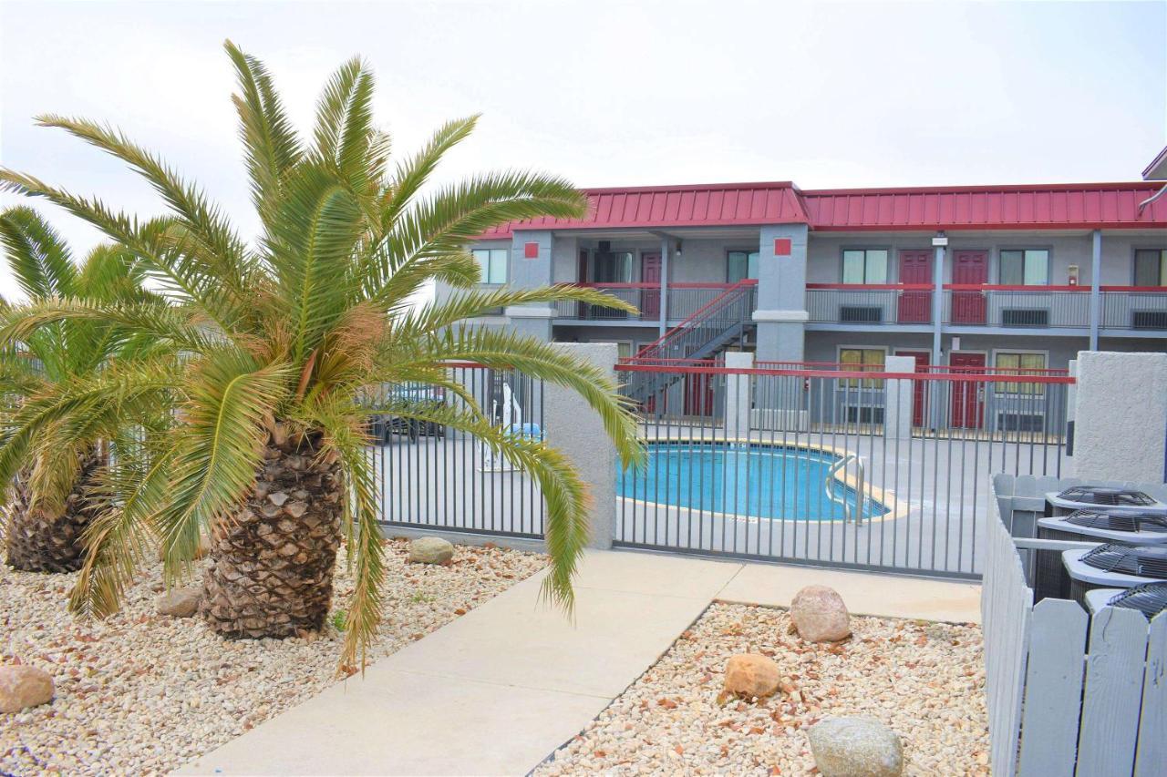 Готель Super 8 By Wyndham New Braunfels I-35 Екстер'єр фото
